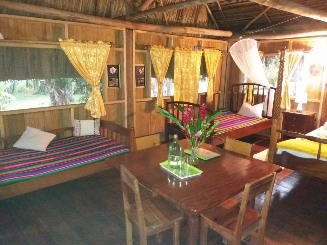 Sun Creek Lodge ปุนตากอร์ดา ภายนอก รูปภาพ