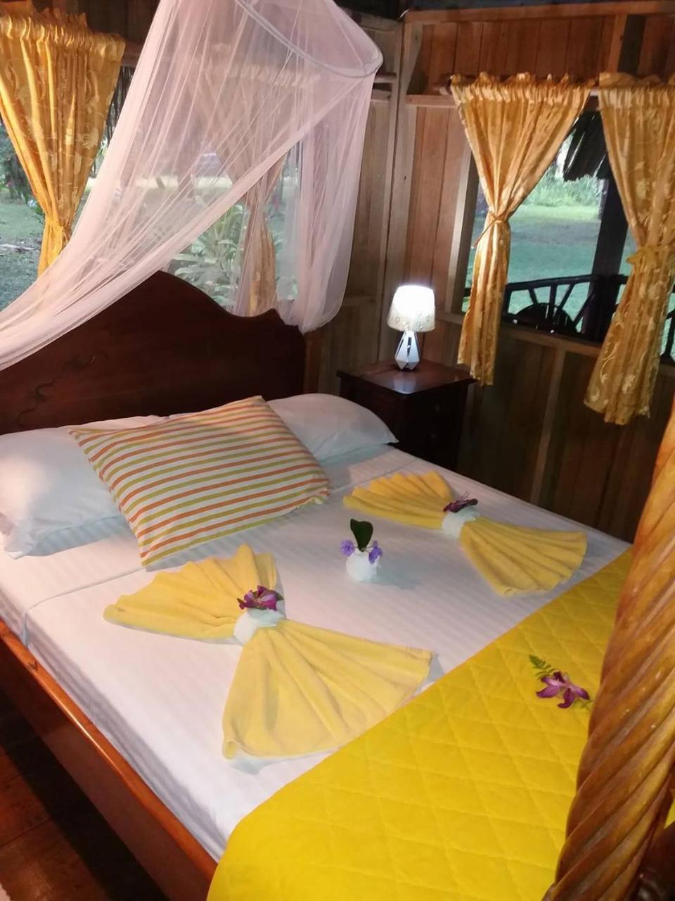Sun Creek Lodge ปุนตากอร์ดา ภายนอก รูปภาพ